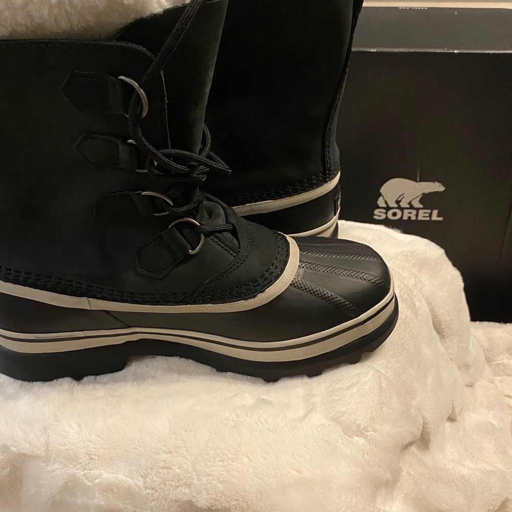 Sorel Black and Cream Snow Boots